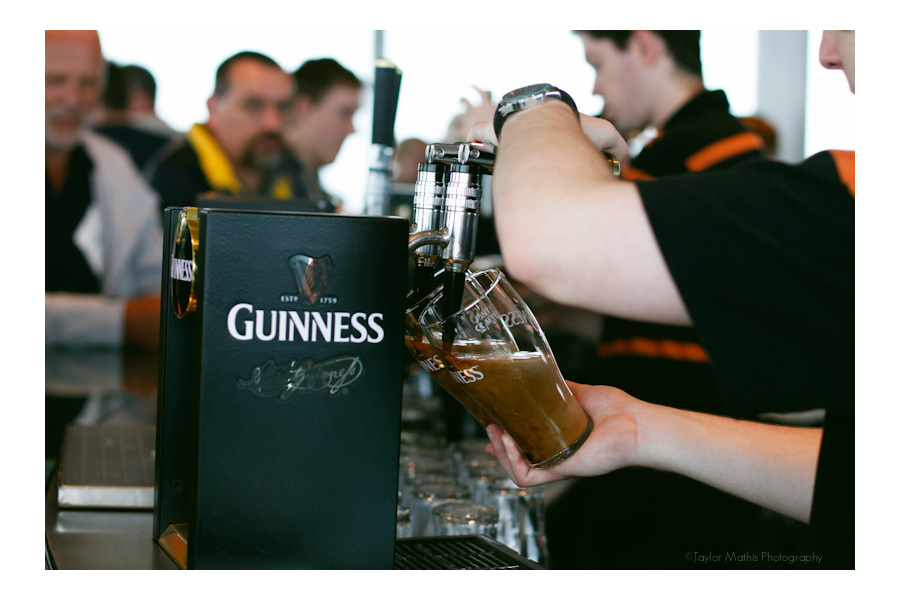 guiness_pouring