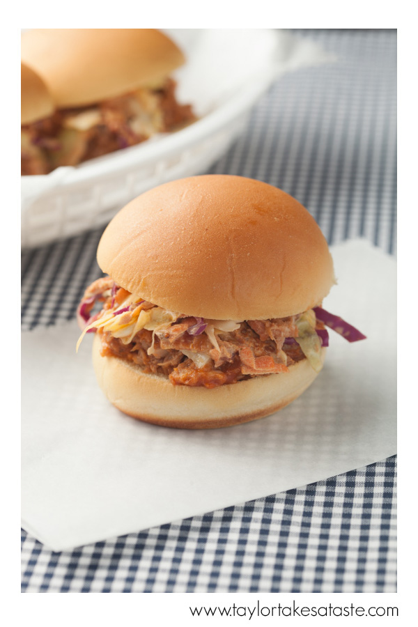 Slow Cooker Pulled Pork Sliders